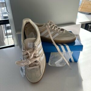 Adidas Handball Spezial - NWT - Wonder White/Cloud White - Size US Womens Size 7